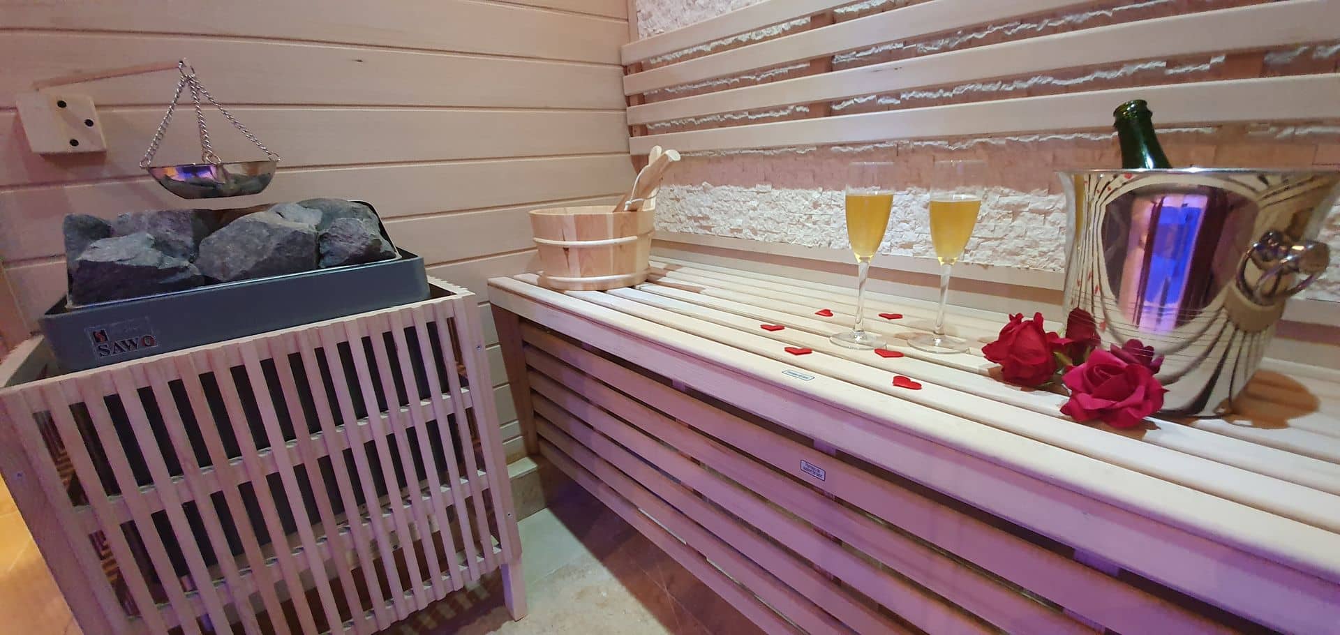 Bienfaits du sauna finlandais aux pierres chaudes - Loveroom