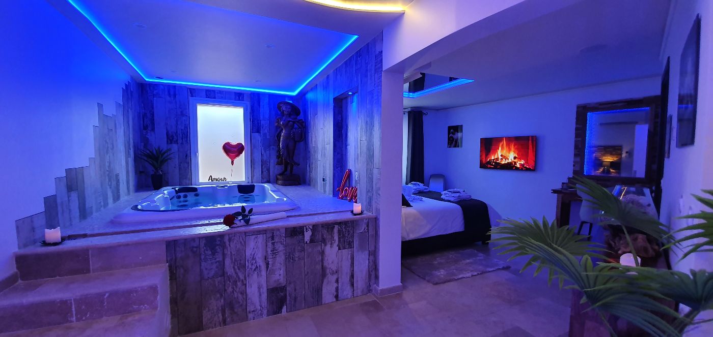 Une nuit en amoureux dans la meilleure Love room du Var